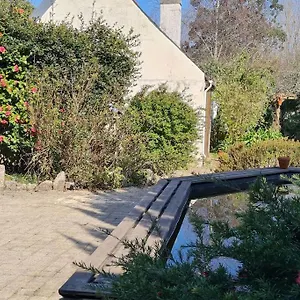 Grande Maison Dans Le Bourg De + Jardin Hébergement de vacances